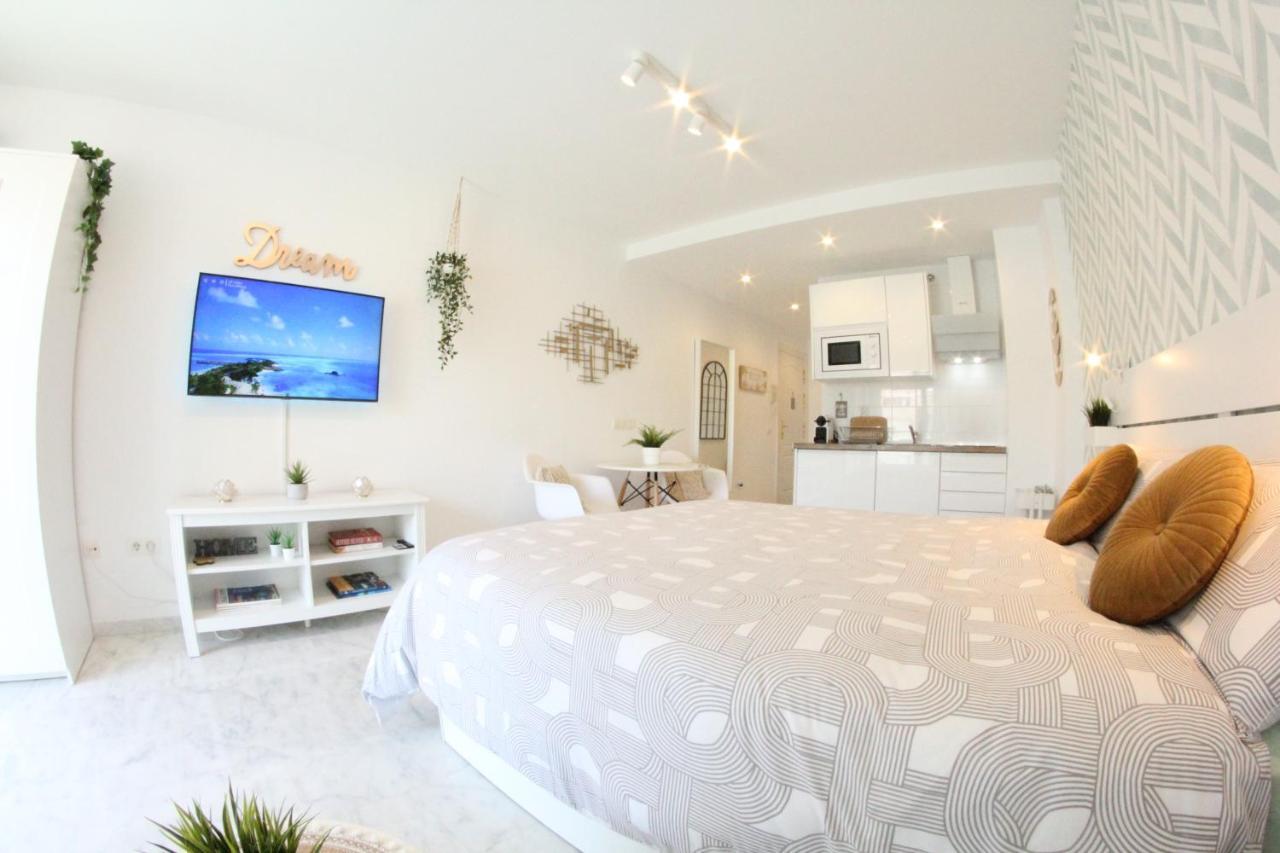 Apartmán Torremolinos - New Central Studio Plata With Balcony Exteriér fotografie